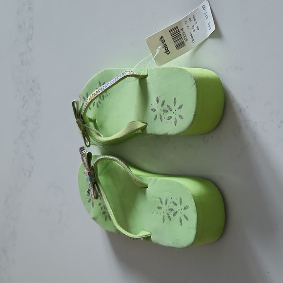NWT Claire's  flip flops with sequins - Picture 2 of 5